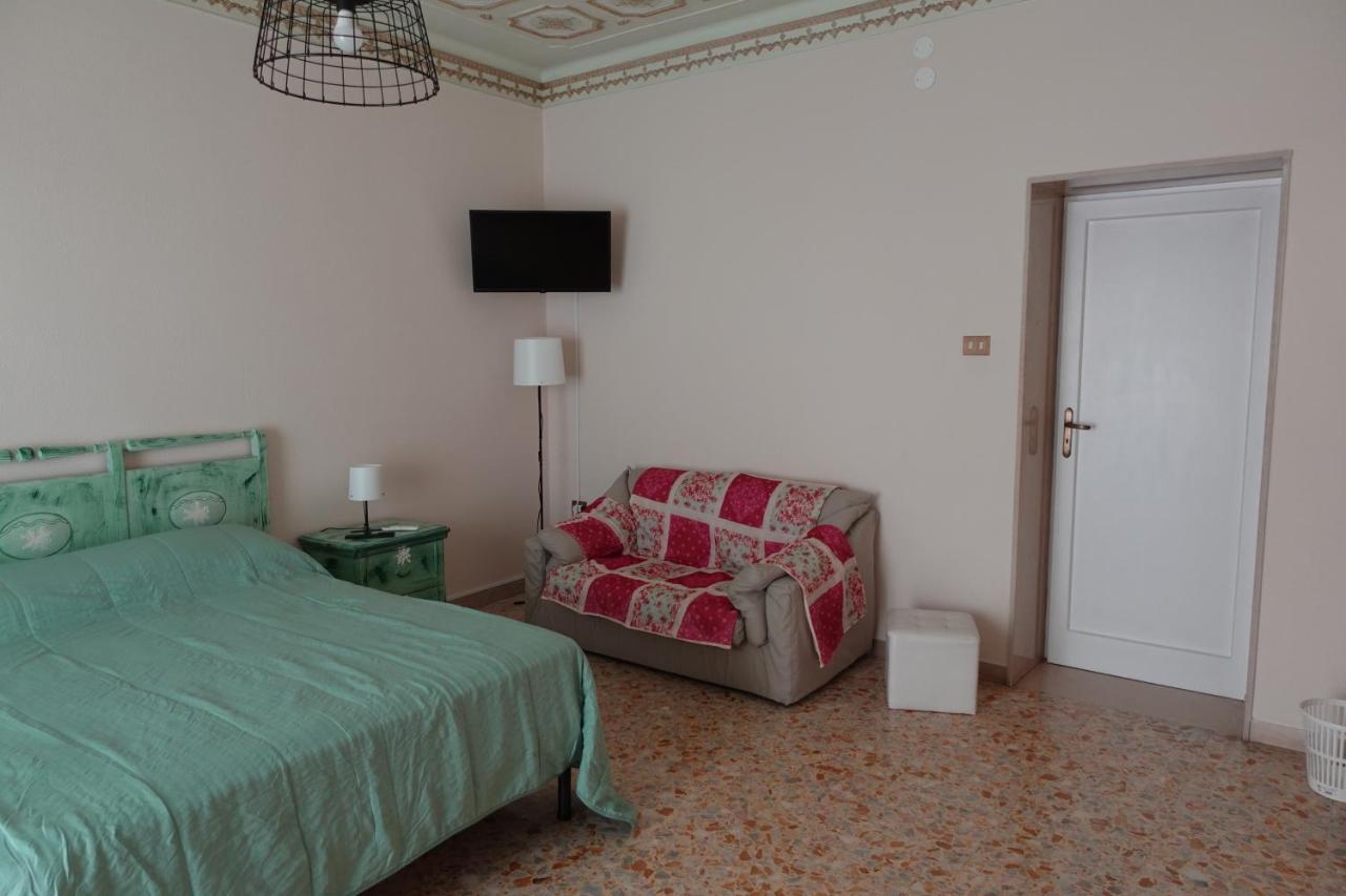 Imperial Room Trani Exterior photo